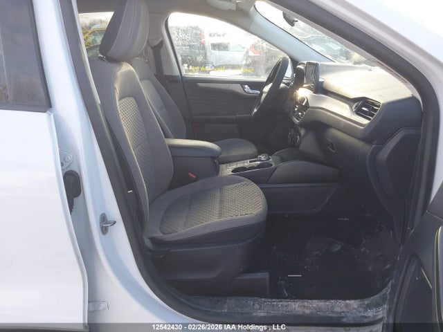 1FMCU9G65MUA71592 Ford ESCAPE SE