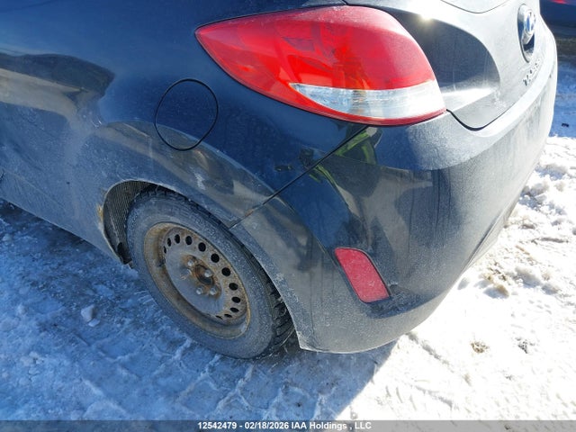 KMHTC6AD4GU266421 Hyundai Veloster