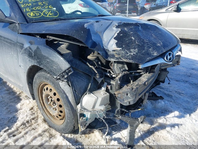 KMHTC6AD4GU266421 Hyundai Veloster