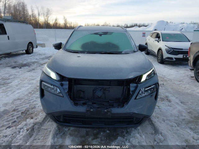 JN8BT3BB4PW212573 Nissan ROGUE SV