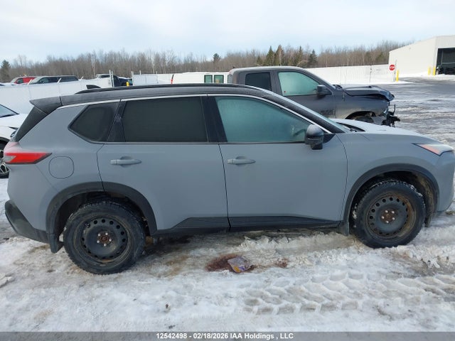JN8BT3BB4PW212573 Nissan ROGUE SV
