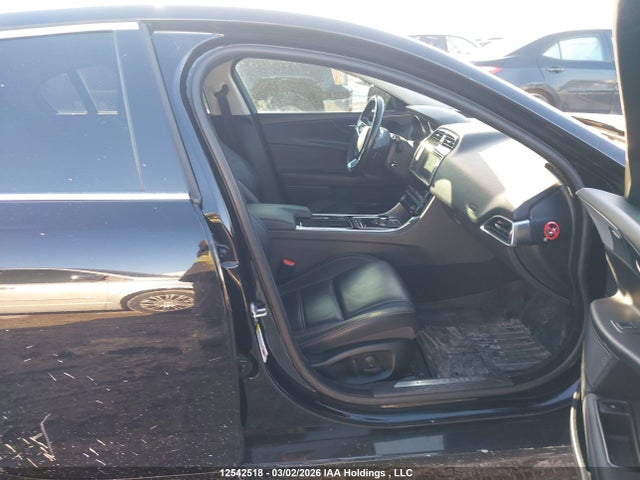 SAJAK4FX0JCP38747 Jaguar Xe 25t Prestige