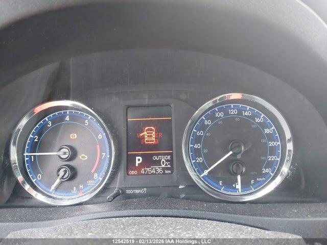 2T1BURHE6JC964823 Toyota COROLLA LE