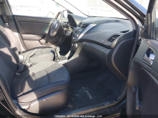 KMHCT5AE9HU366499 Hyundai ACCENT SE