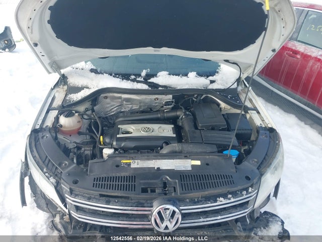 WVGNV7AX1HK031880 Volkswagen Tiguan Wolfsburg