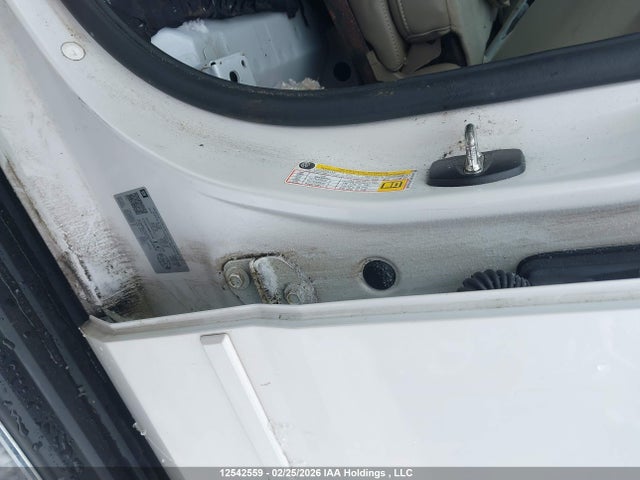 1GNSKJKC1KR249364 Chevrolet Suburban K1500 Premier