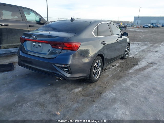 3KPF54AD1ME391760 KIA FORTE EX