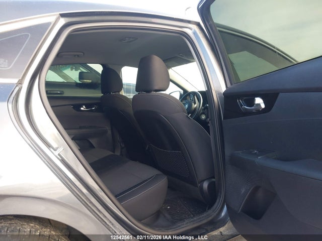 3KPF54AD1ME391760 KIA FORTE EX