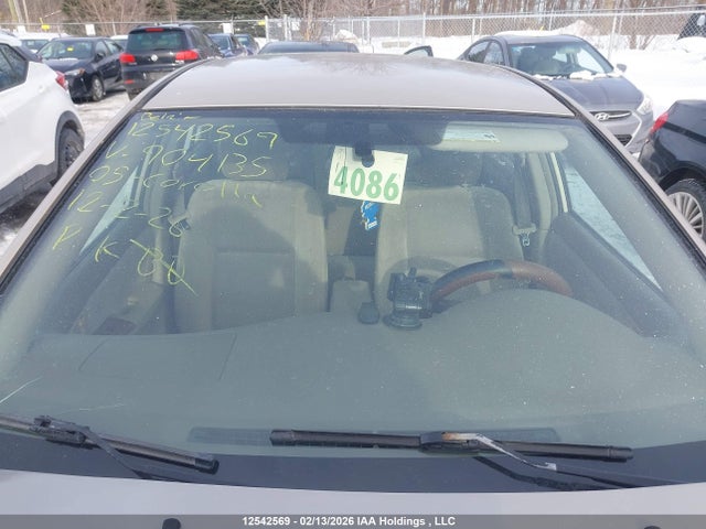 12542569 :رقم المزاد ، 2T1BR32E85C904135 vin ، 2005 Toyota Corolla مزاد بيع