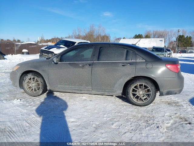 Chrysler 200 LX 2014 1C3CCBAB6EN229782 Image 14