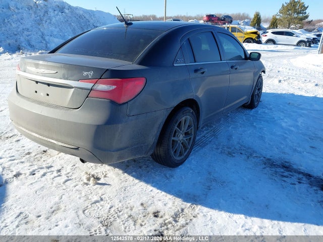 Chrysler 200 LX 2014 1C3CCBAB6EN229782 Image 4