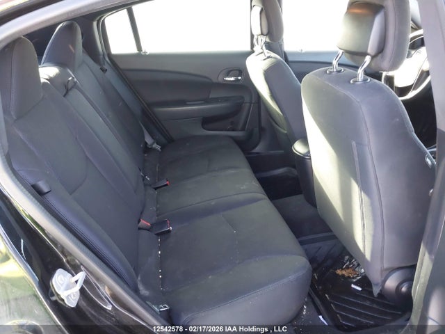 Chrysler 200 LX 2014 1C3CCBAB6EN229782 Image 8