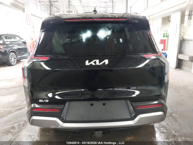KNDAFFS54R6042812 KIA Ev9 Wind