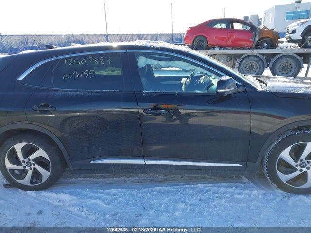 Продажа на аукционе авто 2023 Vinfast Vf 8 Plus, vin: RLLV1AFB6PH004055, номер лота: 12542635