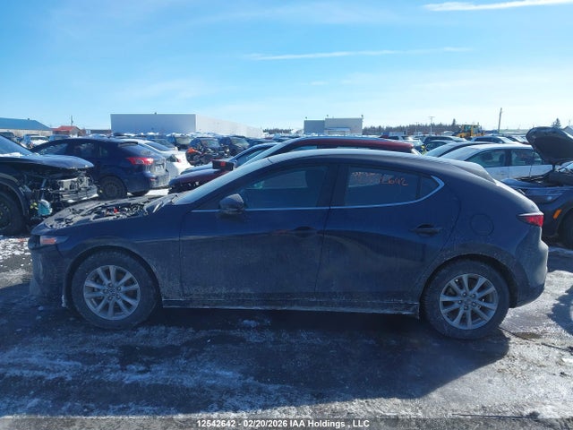 12542642 :رقم المزاد ، JM1BPAKM0S1770528 vin ، 2025 Mazda Mazda3 Gx مزاد بيع