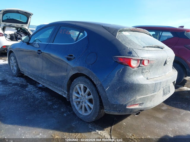 12542642 :رقم المزاد ، JM1BPAKM0S1770528 vin ، 2025 Mazda Mazda3 Gx مزاد بيع