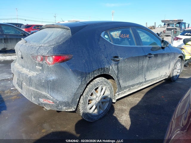 12542642 :رقم المزاد ، JM1BPAKM0S1770528 vin ، 2025 Mazda Mazda3 Gx مزاد بيع