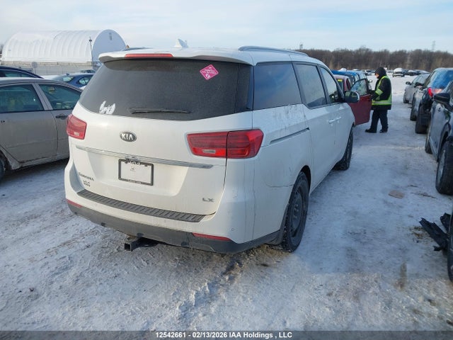 12542661 :رقم المزاد ، KNDMB5C18L6579575 vin ، 2020 Kia Sedona Lx/ex مزاد بيع