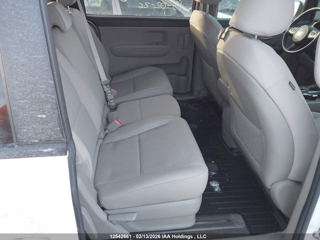 12542661 :رقم المزاد ، KNDMB5C18L6579575 vin ، 2020 Kia Sedona Lx/ex مزاد بيع