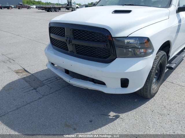 12542667 :رقم المزاد ، 3C6RR7KT0NG374843 vin ، 2022 Ram 1500 Classic Tradesman مزاد بيع