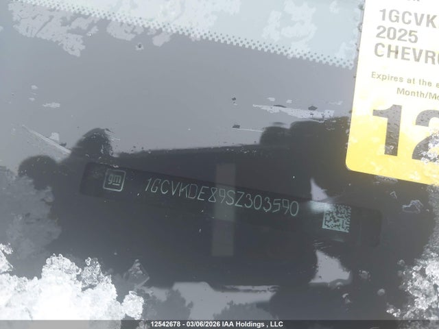1GCVKDE89SZ303590 Chevrolet Silverado 1500 4wd Lt