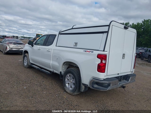 1GCVKDE89SZ303590 Chevrolet Silverado 1500 4wd Lt