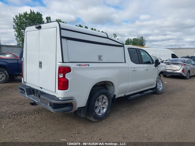 1GCVKDE89SZ303590 Chevrolet Silverado 1500 4wd Lt