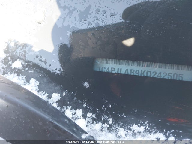 1C4PJLAB9KD242505 Jeep Cherokee Sport