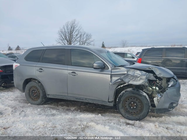 JA4JZ3AX4EZ603506 Mitsubishi Outlander Se