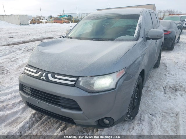 JA4JZ3AX4EZ603506 Mitsubishi Outlander Se