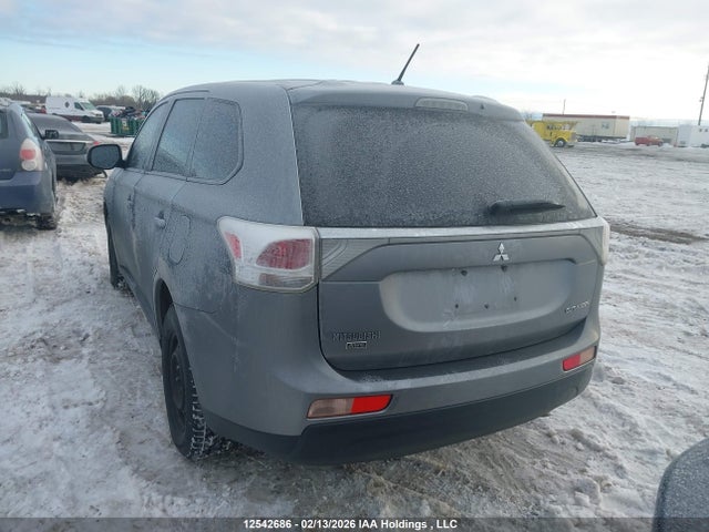 JA4JZ3AX4EZ603506 Mitsubishi Outlander Se