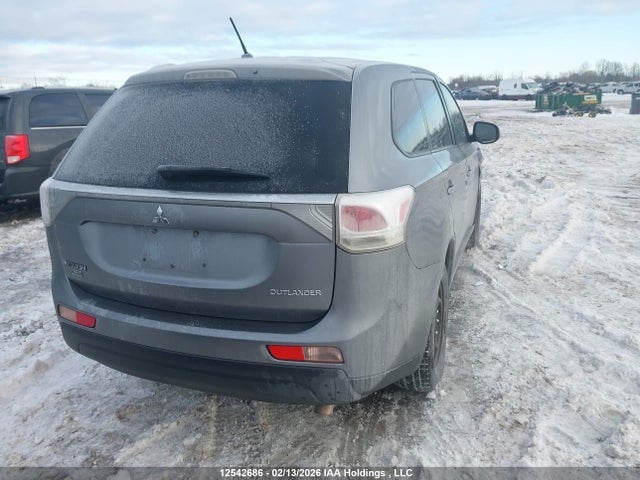 JA4JZ3AX4EZ603506 Mitsubishi Outlander Se