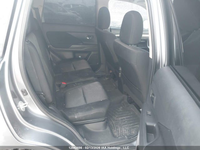 JA4JZ3AX4EZ603506 Mitsubishi Outlander Se