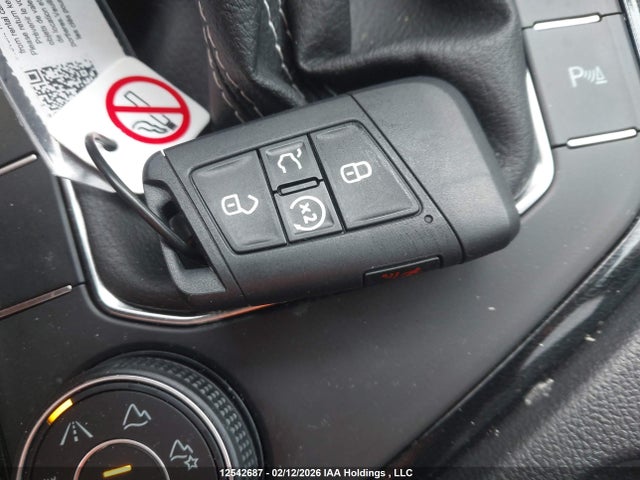 Volkswagen TAOS SE 2026 3VVUC7B22TM035058 Image 11