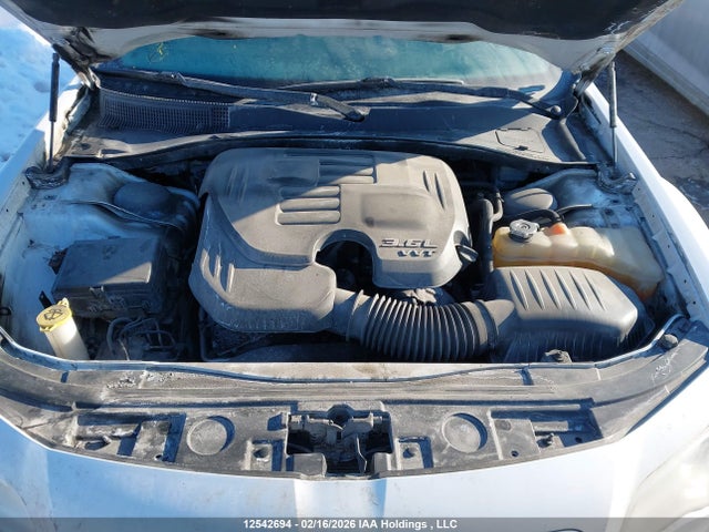 Chrysler 300C 2014 2C3CCAAG0EH320660 Image 10