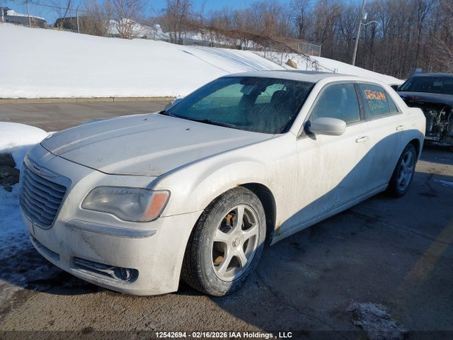 Chrysler 300C 2014 2C3CCAAG0EH320660 Image 6