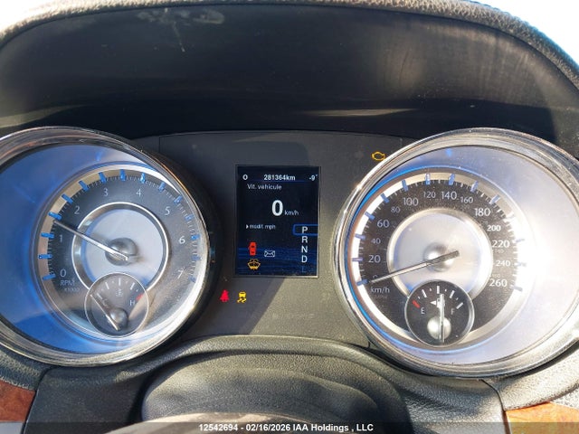 Chrysler 300C 2014 2C3CCAAG0EH320660 Image 7