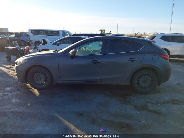 3MZBM1L78FM229475 Mazda 3 TOURING