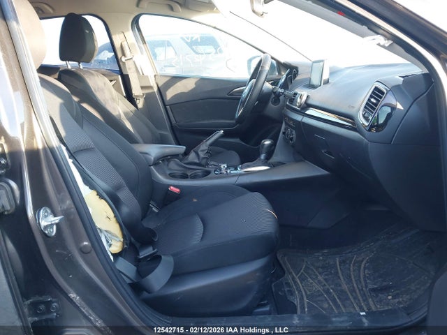 3MZBM1L78FM229475 Mazda 3 TOURING