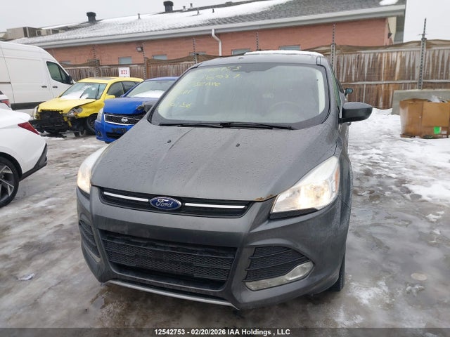 1FMCU0GX7FUC38087 Ford ESCAPE SE