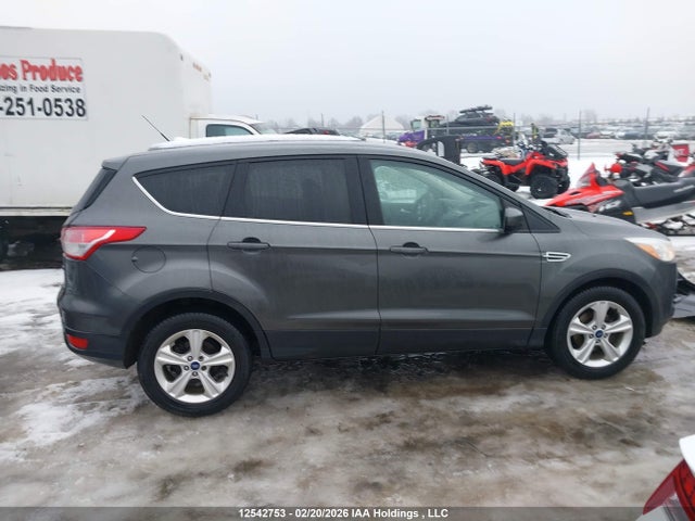 1FMCU0GX7FUC38087 Ford ESCAPE SE