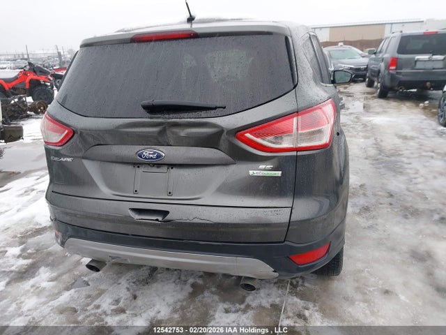 1FMCU0GX7FUC38087 Ford ESCAPE SE