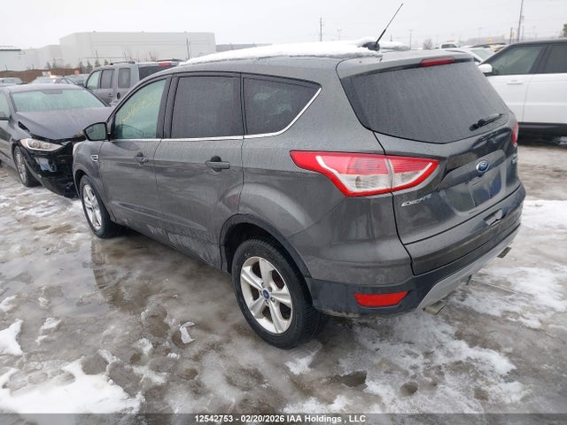 1FMCU0GX7FUC38087 Ford ESCAPE SE