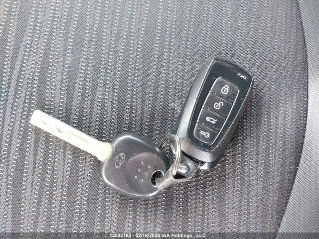 12542763 :رقم المزاد ، KMHCT5AEXGU274560 vin ، 2016 Hyundai Accent مزاد بيع