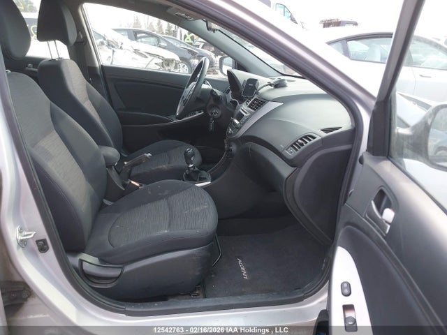 12542763 :رقم المزاد ، KMHCT5AEXGU274560 vin ، 2016 Hyundai Accent مزاد بيع