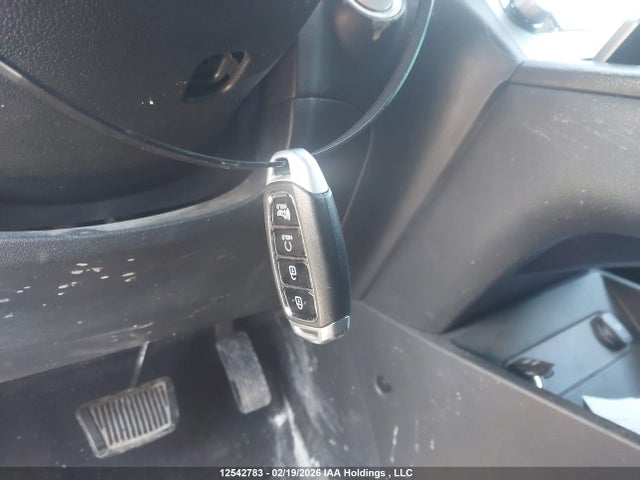KM8K23AG3NU149840 Hyundai Kona Sel