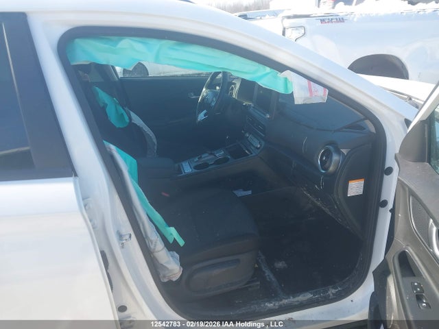 KM8K23AG3NU149840 Hyundai Kona Sel