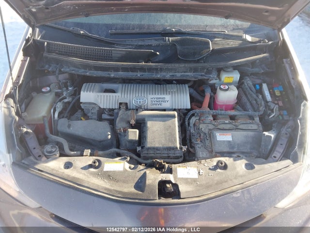 Toyota PRIUS V 2017 JTDZN3EU3HJ071107 Image 10
