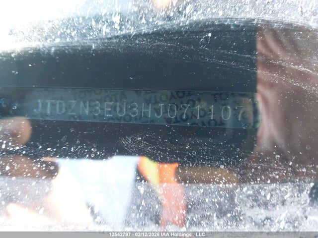 Toyota PRIUS V 2017 JTDZN3EU3HJ071107 Image 18