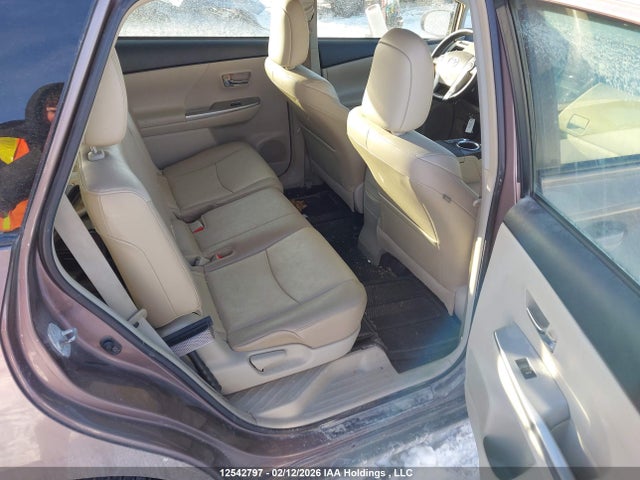 Toyota PRIUS V 2017 JTDZN3EU3HJ071107 Image 8